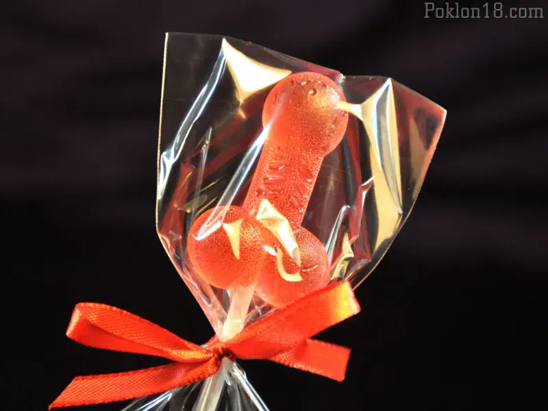 Četiri  mini Penisa na štapiću