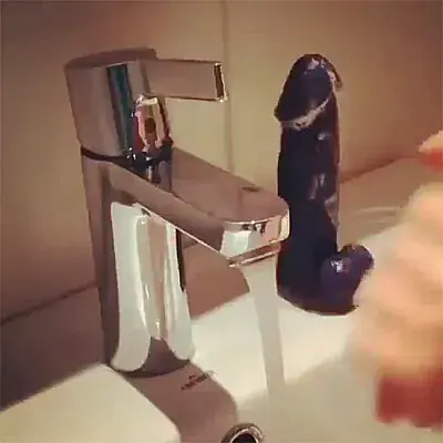 Crni penis sapun sa vakumskom čašicom