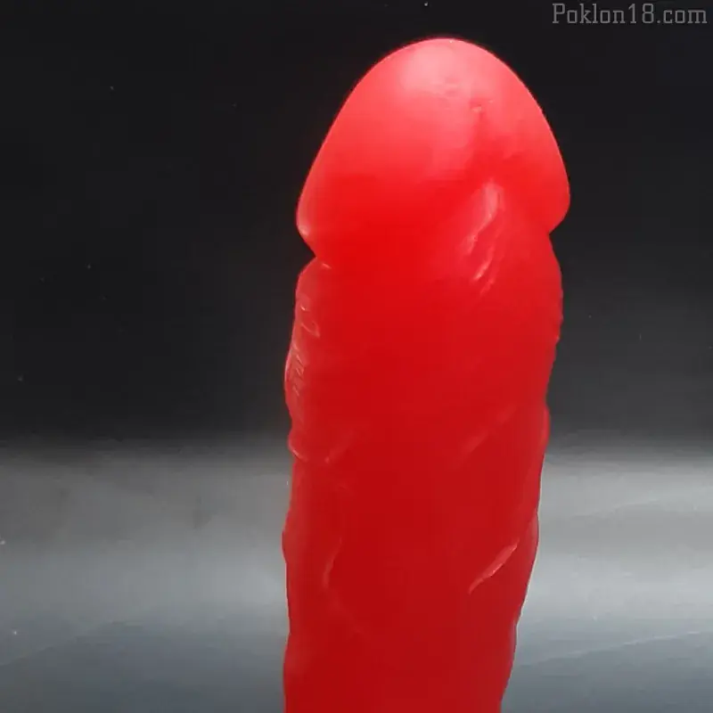 Crveni penis sa vakumskom čašicom